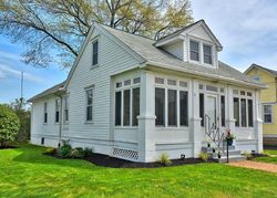 Pre-foreclosure in  OAKMONT AVE Wilmington, DE 19804