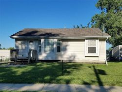 Pre-foreclosure in  E 22ND ST Des Moines, IA 50317