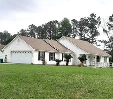 Pre-foreclosure in  LOCH LAUREL RD Lake Park, GA 31636