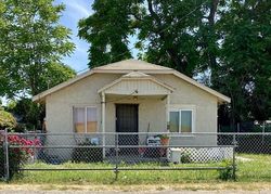 Pre-foreclosure in  SYCAMORE AVE Olivehurst, CA 95961