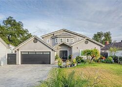 Pre-foreclosure in  DALERIDGE RD La Canada Flintridge, CA 91011