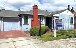 Pre-foreclosure in  WILLOW AVE Hayward, CA 94541