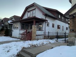 Pre-foreclosure in  N VEL R PHILLIPS AVE Milwaukee, WI 53212