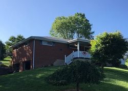 Pre-foreclosure in  RURAL VALLEY RD Claysville, PA 15323