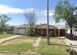  E Carver St, Plainview TX