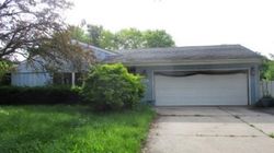 Pre-foreclosure in  S WAKE FOREST DR Oak Creek, WI 53154