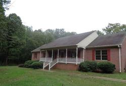 Pre-foreclosure in  BUTTERWOOD CIR Powhatan, VA 23139