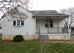 Pre-foreclosure in  POPLAR AVE Warrington, PA 18976