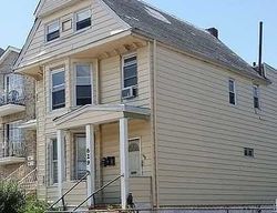 Pre-foreclosure in  HUNTERDON ST Newark, NJ 07108