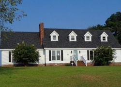 Pre-foreclosure in  CORBETT TOWN RD Snow Hill, NC 28580