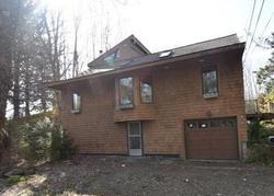 Pre-foreclosure in  FOXON RD North Branford, CT 06471