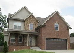 Pre-foreclosure in  ARTHURS CT Clarksville, TN 37040