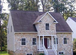 Pre-foreclosure in  HUNTINGTON WOODS DR Mechanicsville, VA 23116