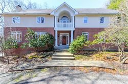 Pre-foreclosure in  KEVIN DR Sewickley, PA 15143