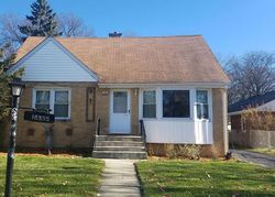 Pre-foreclosure in  HOMEWOOD AVE Homewood, IL 60430