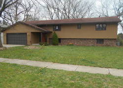 Pre-foreclosure in  SARATOGA LN Rockford, IL 61107