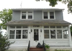 Pre-foreclosure Listing in E 40TH ST WILMINGTON, DE 19802