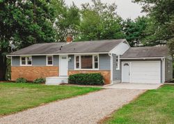 Pre-foreclosure in  BROOKVIEW ST Louisville, OH 44641