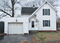 Pre-foreclosure in  TOLLAND ST East Hartford, CT 06108