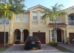 Pre-foreclosure in  SW 9TH LN Miami, FL 33194