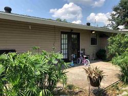 Pre-foreclosure in  OAKSHIRE DR Houma, LA 70364