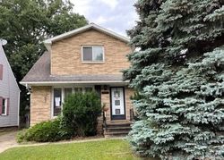 Pre-foreclosure in  CHATWORTH DR Euclid, OH 44117