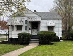 Pre-foreclosure in  WASHTENAW ST Harper Woods, MI 48225