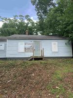 Pre-foreclosure in  SPARKS ST SW Atlanta, GA 30310