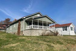 Pre-foreclosure Listing in CUMBERLAND AVE FLATWOODS, KY 41139