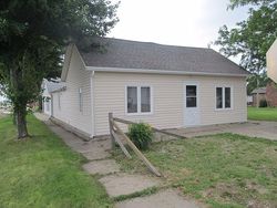 Pre-foreclosure in  W CEDAR ST Doniphan, NE 68832