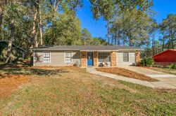 Pre-foreclosure in  BOMBADIL DR Tallahassee, FL 32303