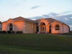 Pre-foreclosure in  NE 9TH PL Cape Coral, FL 33909