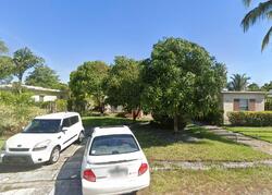 Pre-foreclosure in  SE 10TH AVE Boynton Beach, FL 33435