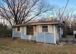 Pre-foreclosure in  INDEPENDENT RD Arlington, TN 38002