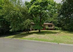 Pre-foreclosure in  SHERWOOD DR Nanuet, NY 10954