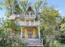 Pre-foreclosure in  ROLAND AVE Baltimore, MD 21211