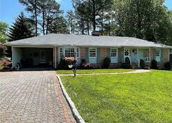 Pre-foreclosure in  CHAMBERLAYNE RD Richmond, VA 23227