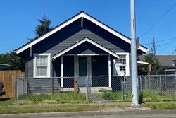 Pre-foreclosure in  YEW ST Centralia, WA 98531