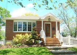 Pre-foreclosure in  BEDELL ST Bellmore, NY 11710