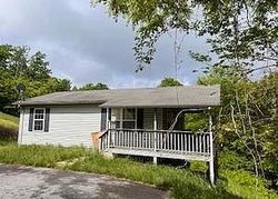 Pre-foreclosure in  BLUE VALLEY RD Linden, VA 22642