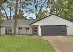 Pre-foreclosure in  EDDYSTONE DR Houston, TX 77043