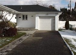 Pre-foreclosure in  VICTOR ST Plainview, NY 11803