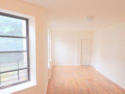 Pre-foreclosure in  EASTCHESTER RD Bronx, NY 10469