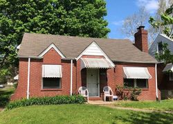 Pre-foreclosure in  BELAIRE PL Saint Louis, MO 63121