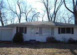 Pre-foreclosure in  BELLA LN Saint Louis, MO 63137