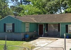 Pre-foreclosure in  ANNUNCIATION ST Houston, TX 77016