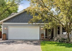 Pre-foreclosure in  GLADSTONE CIR Circle Pines, MN 55014