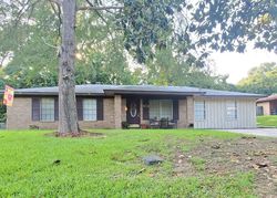 Pre-foreclosure in  ALFA DR Vicksburg, MS 39180