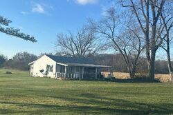 Pre-foreclosure in  AMHERST RD Lima, OH 45806