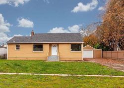 Pre-foreclosure in  WOLF ST N Salem, OR 97303